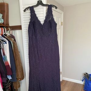 🔷🔷Adrianna Papell Maxi Gown Size 14🔷🔷